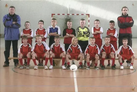 Zdjęcie grupowe drużyny dziecięcej