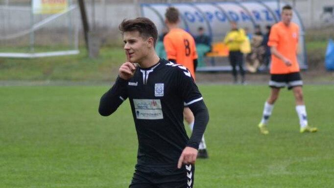 Szymon Olejniczak na boisku