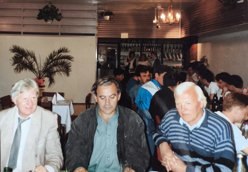 Trener Jerzy Bajer z trenerem Henrykiem Apostelem