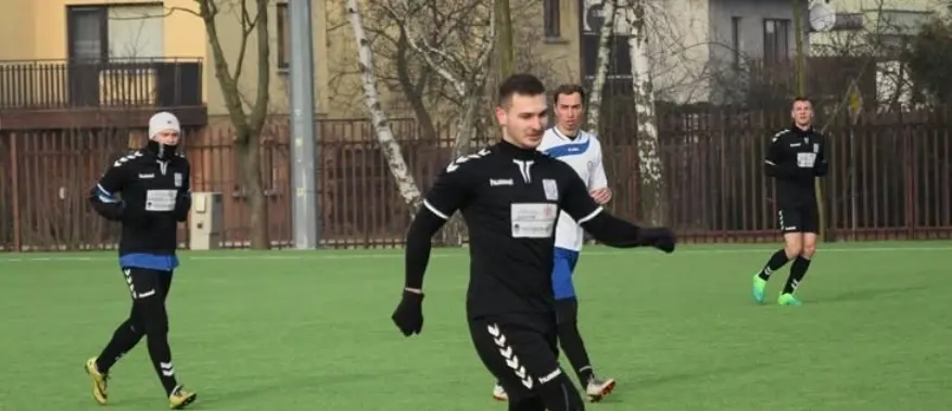 Mateusz Mucha podczas meczu na boisku