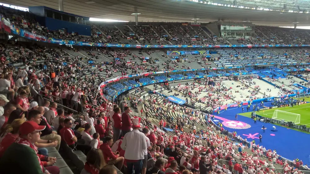 Polscy kibice na stadionie