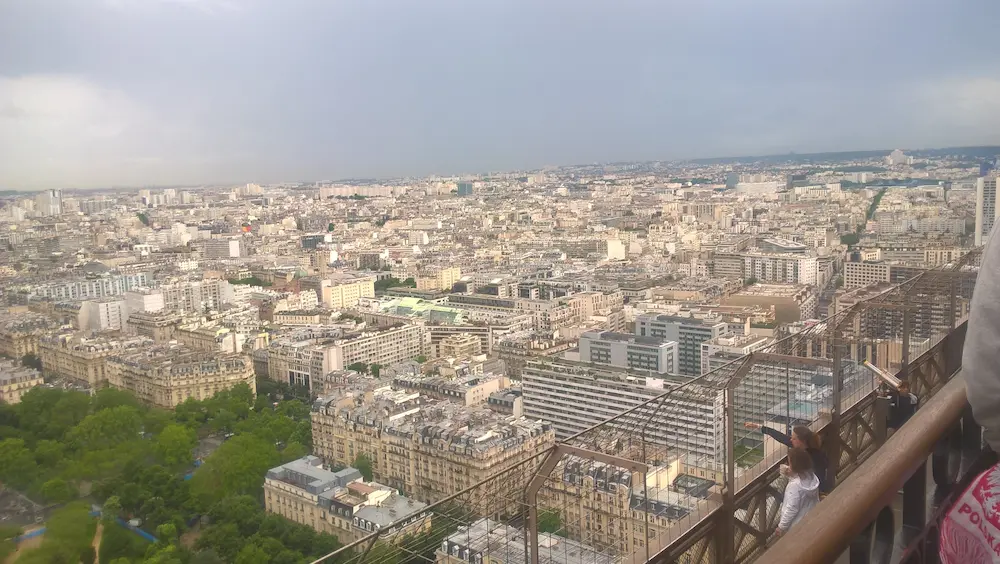Panorama Paryża z wieży Eiffla